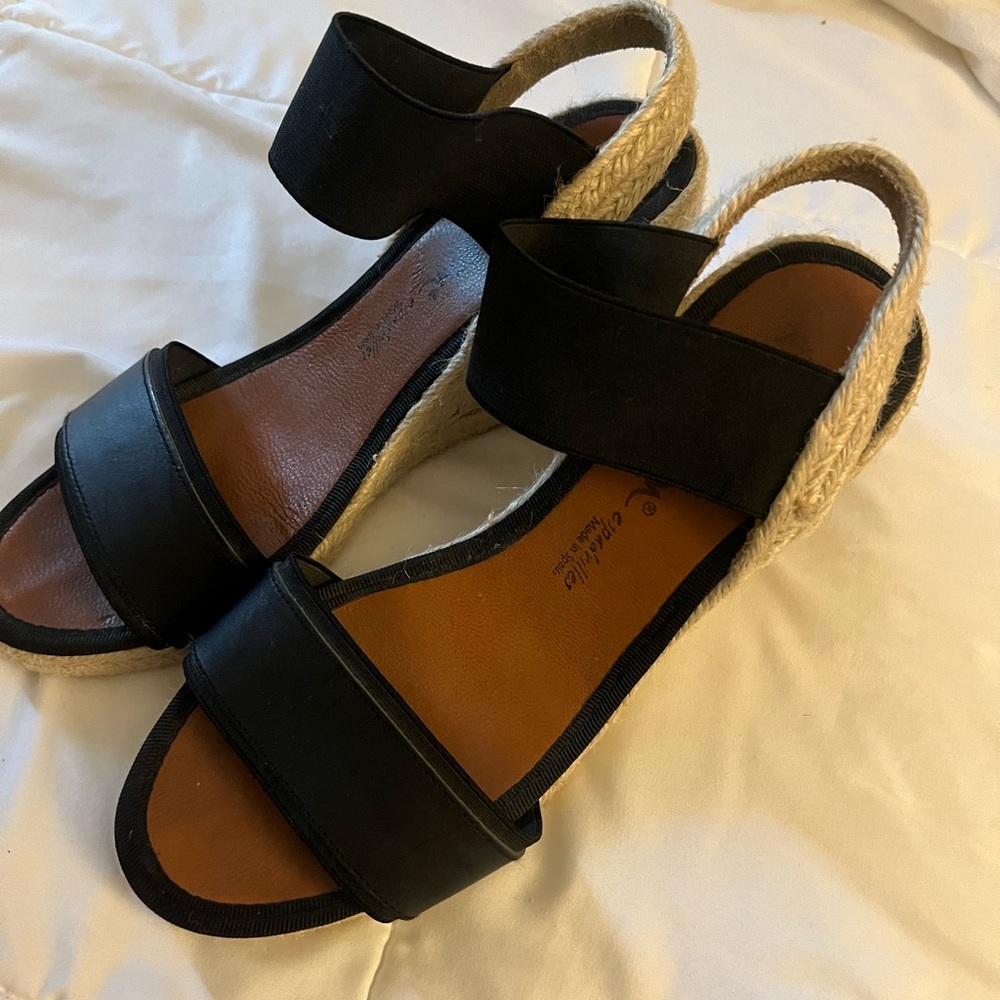 Women’s Larroude heeled sandals
